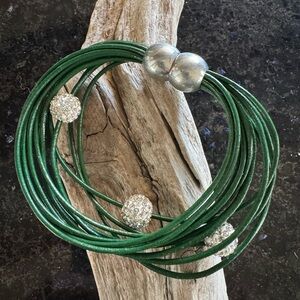 Green Leather Bracelet with Magnetic Clasp – Stainless Steel, Chic & Stylish